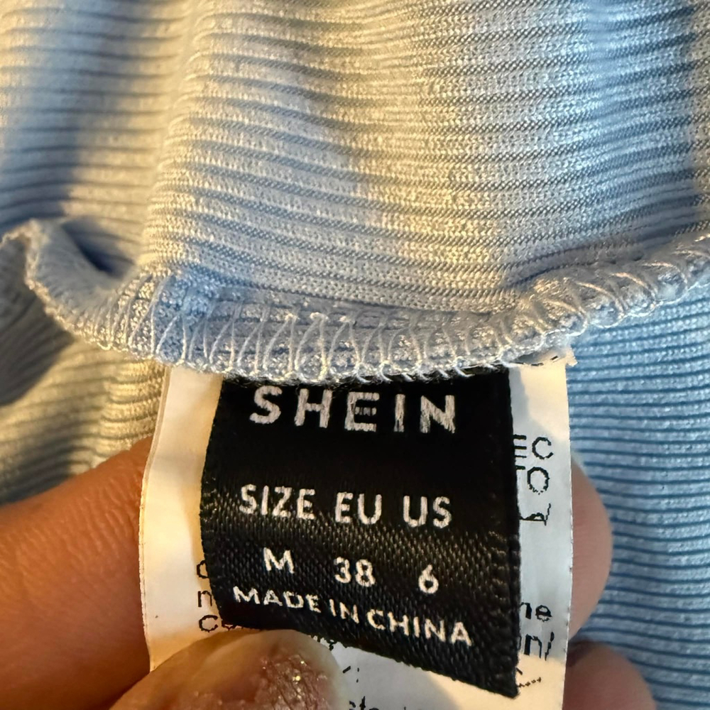 Women's SHEIN Light Blue Ribbed Mock Neck Zip-Up Tank Top M - Picture 6 of 9